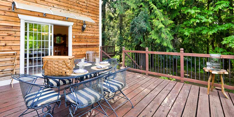 Best Deck Painting Guide for a Wooden Deck