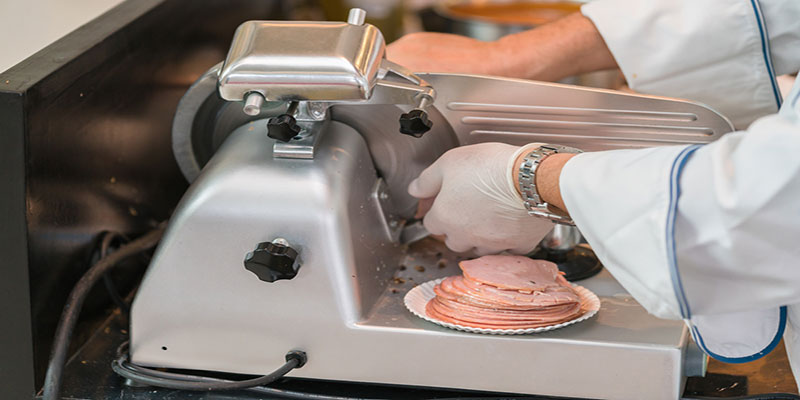 How to Use a Meat Slicer